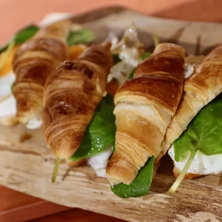 Np House- Social Hotel&coworking By Networking Premium, Free Shuttle 4*