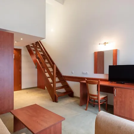 Np House- Social Hotel&coworking By Networking Premium, Free Shuttle מלון בנסקו