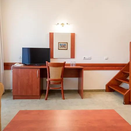 Coliving Bansko, The Social With The Complimented Bulgarian Modern Cuisine Hotel 4*