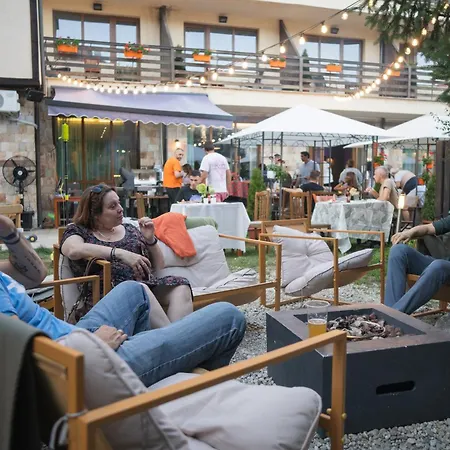 Np House- Social Hotel&coworking By Networking Premium, Free Shuttle Hotel